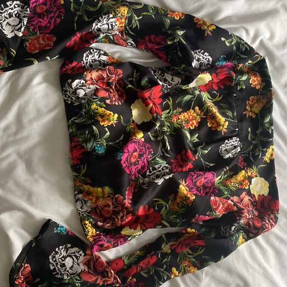 Floral top - Picture 5 of 6